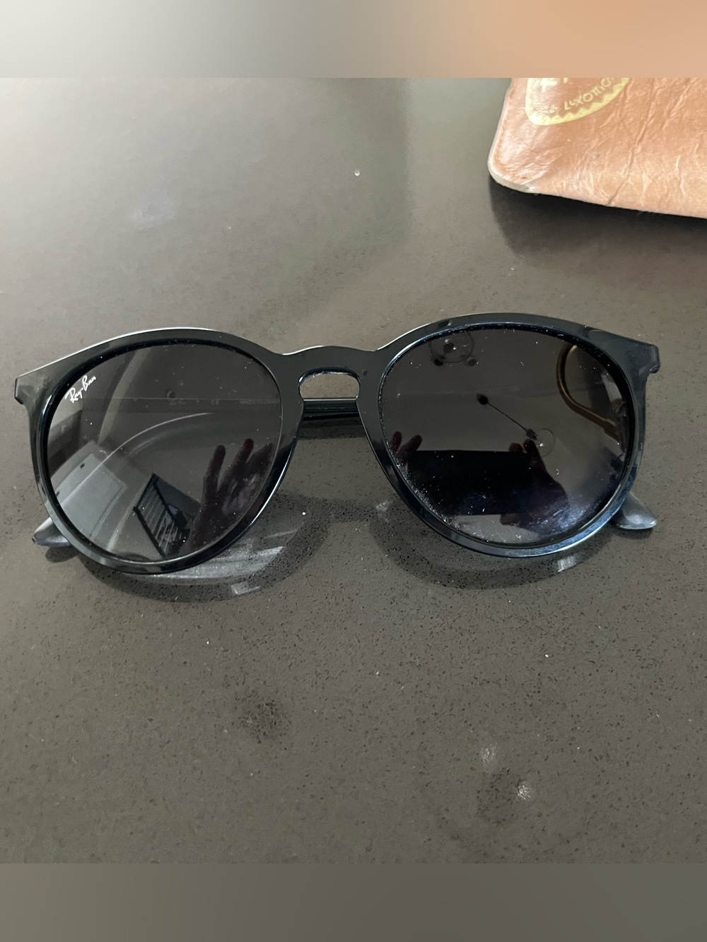 Ray-Ban Ladies Black Frame Sunglasses with Dark Lenses